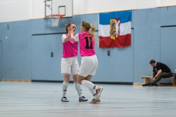 Bild 417 - F Loewinnen Hallen Cup